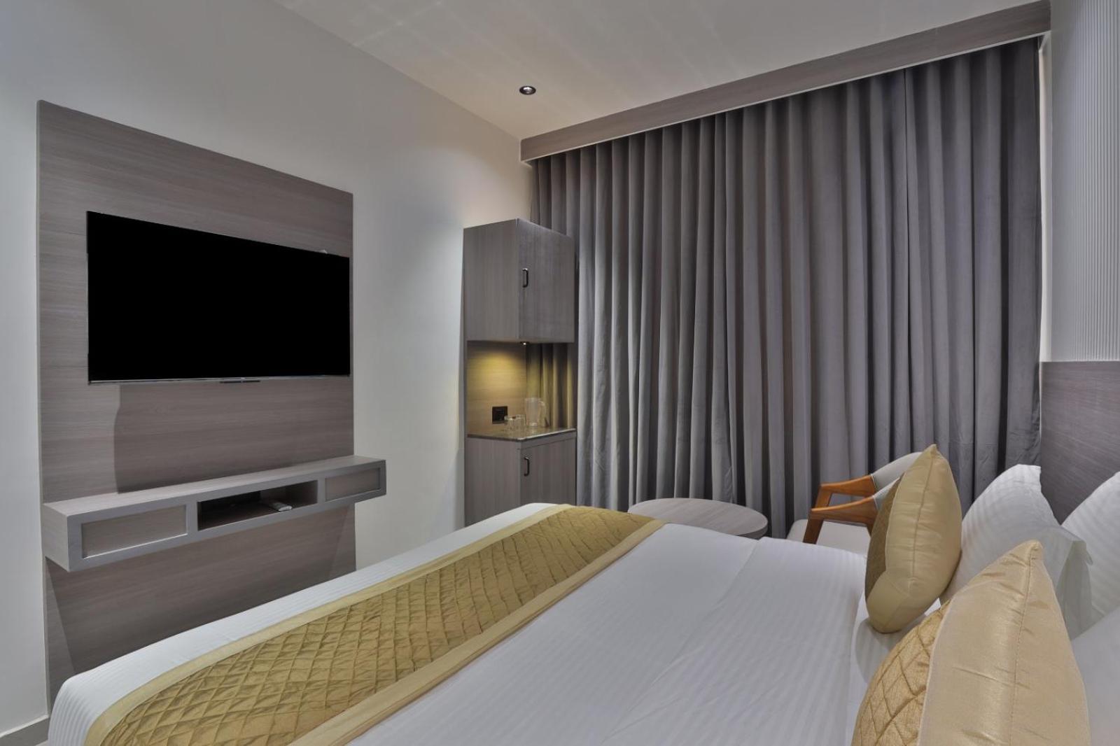 Hotel Legacy Ahmedabad Exterior photo